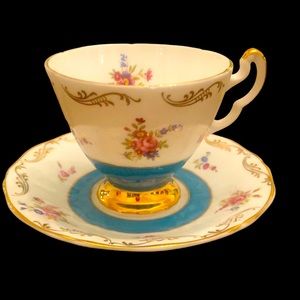 VTG 1789 Royal Adderley, England: White and blue tea cup & saucer set